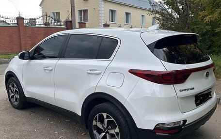 KIA Sportage IV рестайлинг, 2021 год, 2 690 000 рублей, 7 фотография