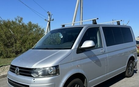 Volkswagen Caravelle T5, 2011 год, 2 499 000 рублей, 2 фотография