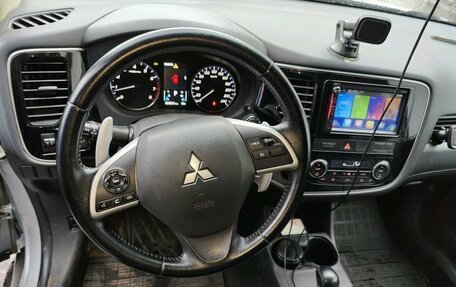 Mitsubishi Outlander III рестайлинг 3, 2012 год, 1 199 000 рублей, 7 фотография