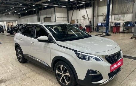 Peugeot 3008 II, 2018 год, 1 999 000 рублей, 5 фотография