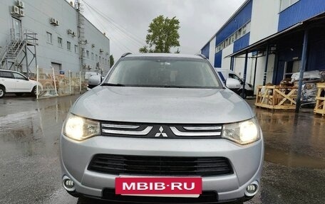 Mitsubishi Outlander III рестайлинг 3, 2012 год, 1 199 000 рублей, 5 фотография