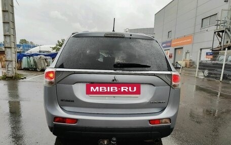 Mitsubishi Outlander III рестайлинг 3, 2012 год, 1 199 000 рублей, 6 фотография