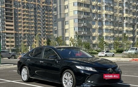 Toyota Camry, 2019 год, 2 150 000 рублей, 4 фотография