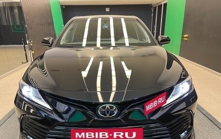 Toyota Camry, 2021 год, 3 450 000 рублей, 3 фотография