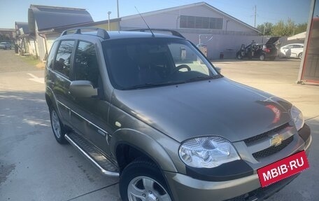 Chevrolet Niva I рестайлинг, 2011 год, 520 000 рублей, 6 фотография