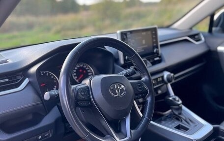 Toyota RAV4, 2020 год, 3 600 000 рублей, 8 фотография