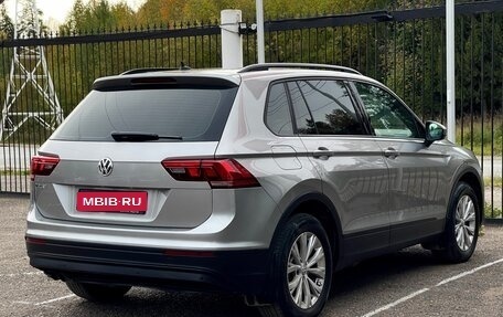 Volkswagen Tiguan II, 2018 год, 2 499 000 рублей, 4 фотография