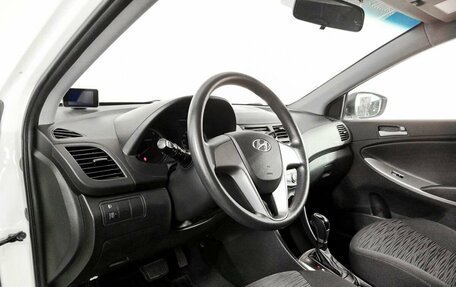 Hyundai Solaris II рестайлинг, 2015 год, 1 232 000 рублей, 16 фотография