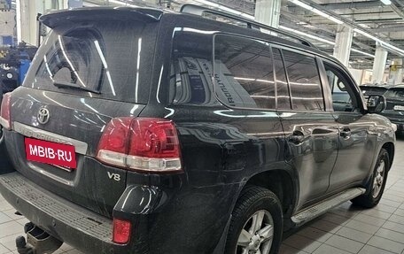 Toyota Land Cruiser 200, 2011 год, 3 897 000 рублей, 7 фотография