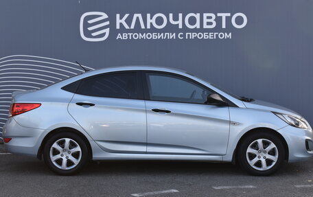 Hyundai Solaris II рестайлинг, 2011 год, 840 000 рублей, 5 фотография