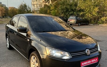 Volkswagen Polo VI (EU Market), 2011 год, 980 000 рублей, 1 фотография