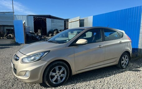 Hyundai Solaris II рестайлинг, 2012 год, 985 000 рублей, 4 фотография