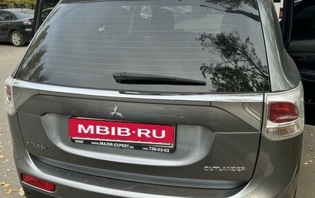 Mitsubishi Outlander III рестайлинг 3, 2012 год, 1 450 000 рублей, 10 фотография