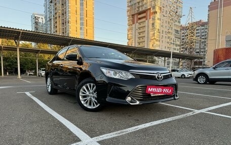 Toyota Camry, 2016 год, 2 190 000 рублей, 2 фотография