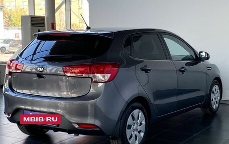 KIA Rio III рестайлинг, 2015 год, 1 375 000 рублей, 5 фотография