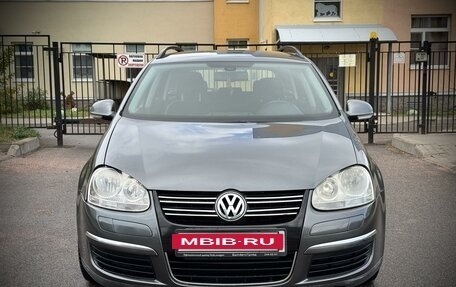 Volkswagen Golf V, 2008 год, 749 000 рублей, 2 фотография