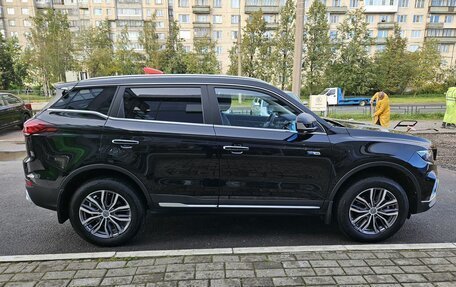 Geely Atlas, 2023 год, 2 590 000 рублей, 3 фотография