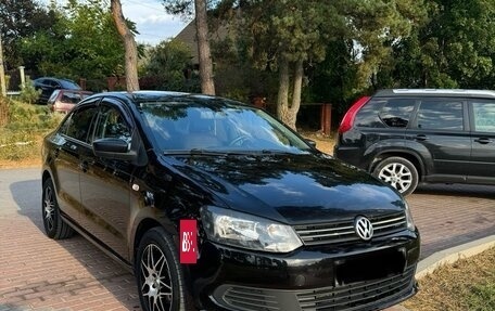 Volkswagen Polo VI (EU Market), 2011 год, 970 000 рублей, 2 фотография