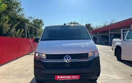 Volkswagen Transporter T6 рестайлинг, 2020 год, 3 300 000 рублей, 6 фотография