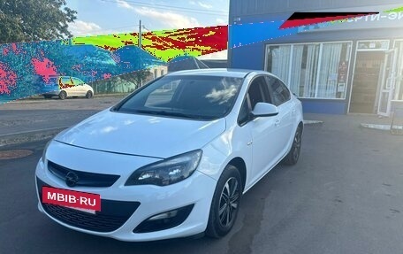 Opel Astra J, 2014 год, 870 000 рублей, 11 фотография