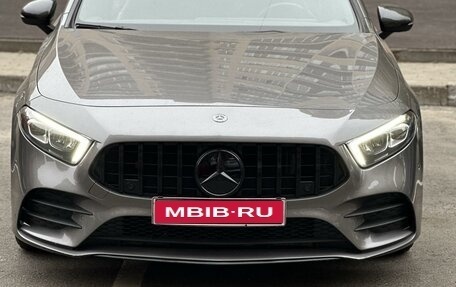 Mercedes-Benz A-Класс, 2018 год, 3 300 000 рублей, 1 фотография