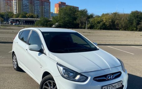 Hyundai Solaris II рестайлинг, 2013 год, 1 030 000 рублей, 1 фотография