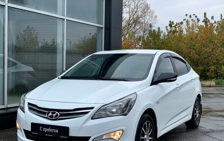 Hyundai Solaris II рестайлинг, 2015 год, 955 000 рублей, 2 фотография