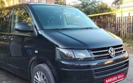 Volkswagen Caravelle T5, 2010 год, 2 200 000 рублей, 2 фотография