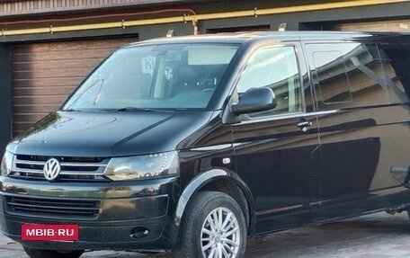 Volkswagen Caravelle T5, 2010 год, 2 200 000 рублей, 13 фотография