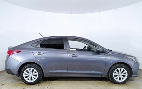 Hyundai Solaris II рестайлинг, 2022 год, 1 870 000 рублей, 4 фотография