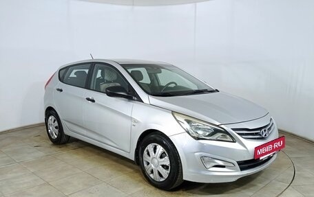 Hyundai Solaris II рестайлинг, 2015 год, 1 120 000 рублей, 3 фотография