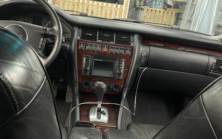 Audi A8, 1998 год, 520 000 рублей, 14 фотография