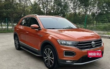 Volkswagen T-Roc I, 2020 год, 1 950 000 рублей, 3 фотография