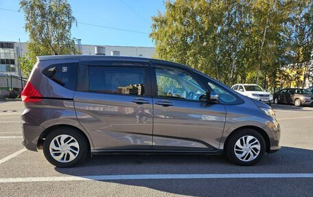 Honda Freed II, 2019 год, 1 970 000 рублей, 6 фотография