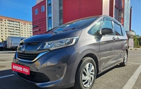 Honda Freed II, 2019 год, 1 970 000 рублей, 2 фотография