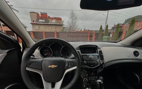 Chevrolet Cruze II, 2011 год, 900 000 рублей, 13 фотография