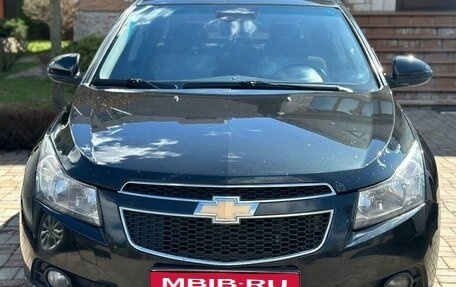 Chevrolet Cruze II, 2011 год, 900 000 рублей, 2 фотография