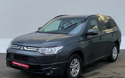 Mitsubishi Outlander III рестайлинг 3, 2014 год, 1 699 000 рублей, 1 фотография