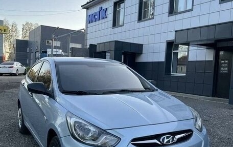 Hyundai Solaris II рестайлинг, 2011 год, 749 000 рублей, 3 фотография