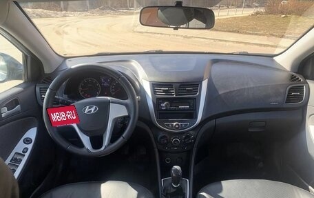 Hyundai Solaris II рестайлинг, 2011 год, 749 000 рублей, 9 фотография