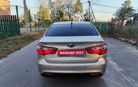 KIA Rio III рестайлинг, 2013 год, 930 000 рублей, 5 фотография