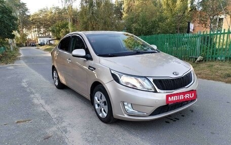 KIA Rio III рестайлинг, 2013 год, 930 000 рублей, 12 фотография