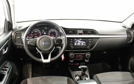 KIA Rio IV, 2018 год, 1 749 000 рублей, 9 фотография