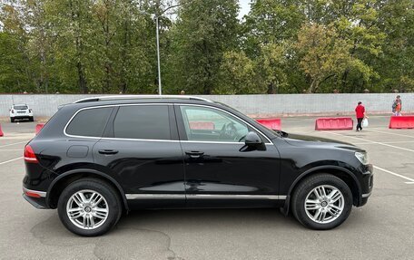 Volkswagen Touareg III, 2015 год, 2 590 000 рублей, 2 фотография