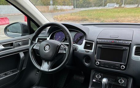 Volkswagen Touareg III, 2015 год, 2 590 000 рублей, 8 фотография