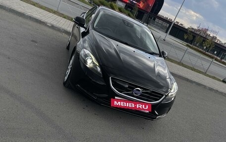 Volvo V40 II рестайлинг, 2015 год, 1 620 000 рублей, 4 фотография