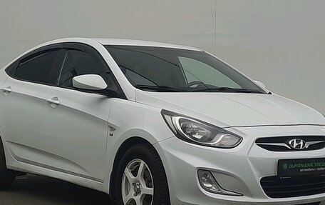 Hyundai Solaris II рестайлинг, 2014 год, 845 000 рублей, 3 фотография