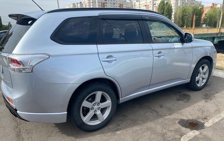 Mitsubishi Outlander III рестайлинг 3, 2012 год, 1 470 000 рублей, 4 фотография