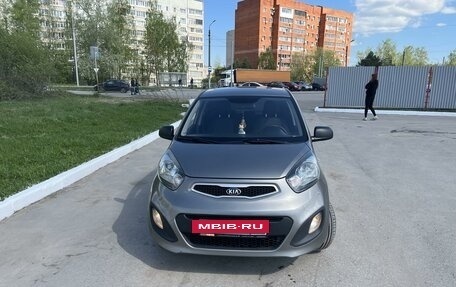 KIA Picanto II, 2013 год, 650 000 рублей, 2 фотография