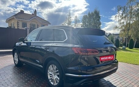 Volkswagen Touareg III, 2019 год, 5 299 000 рублей, 3 фотография